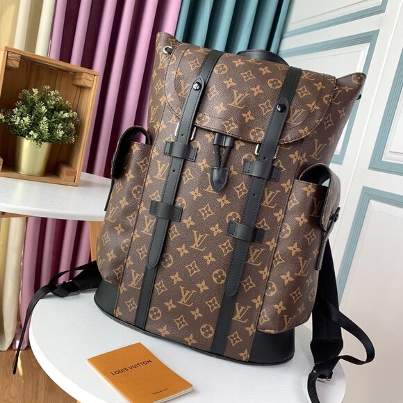 Louis Vuitton Christopher MM Backpack - Picture 1 of 9